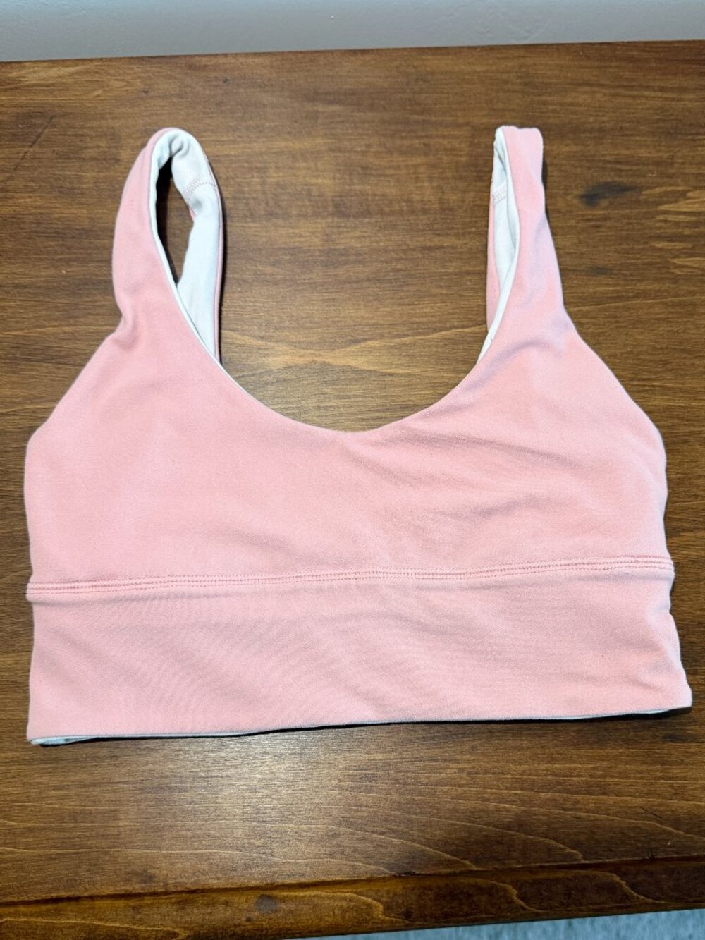Lululemon Sports Bra Women's Size 4 Pink/White Align Reversible Scoop Neck Yoga